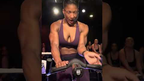 This was a cute one + Flow . ☺️ #Powerandflow #fittok #spin #spinclass #strengthtraining #phoenix